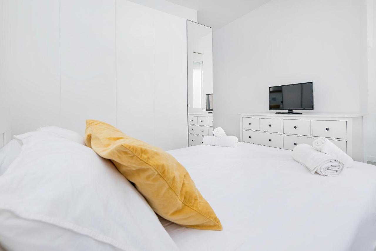 Homey Apt- Atico Con Vistas A La Catedral 马拉加 外观 照片